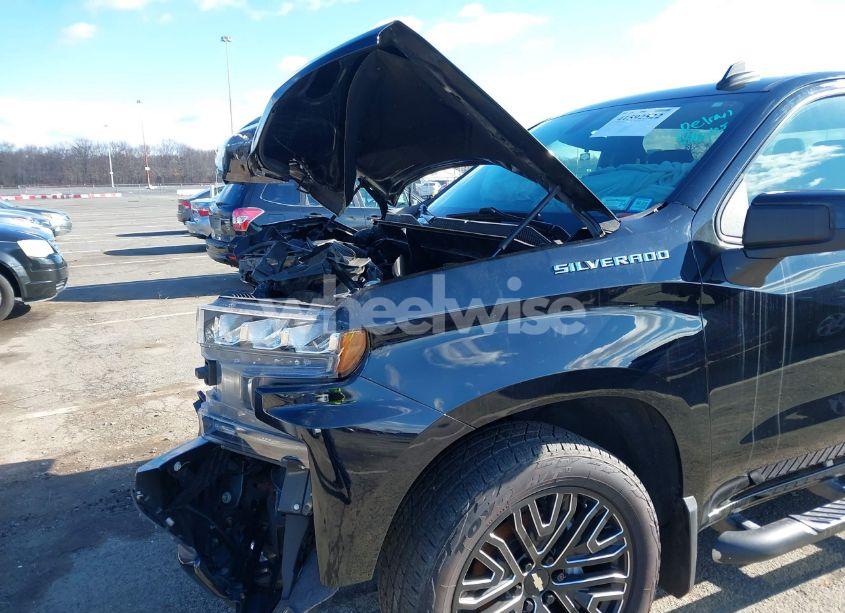 Photo 6 of 2019 Chevrolet Silverado 1500 RST (VIN 1GCUYEEDXKZ113553)