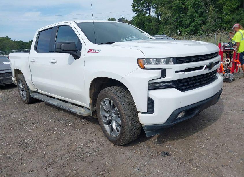 2020 Chevrolet Silverado 1500 4WD SHORT BED RST (VIN 1GCUYEEDXLZ304309) main photo