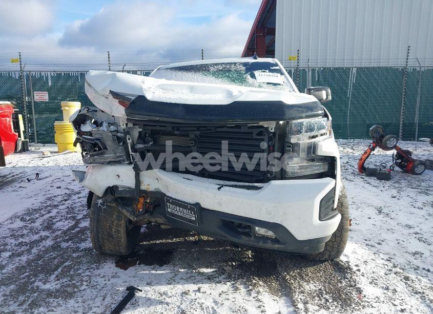 Photo 12 of 2021 Chevrolet Silverado 1500 (VIN 1GCUYEEDXMZ203577)
