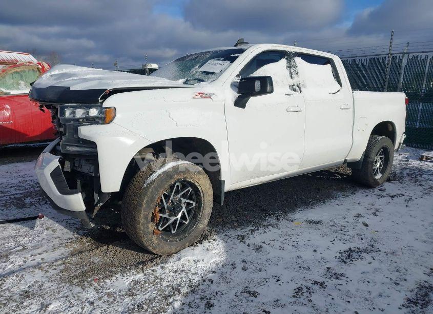 Photo 2 of 2021 Chevrolet Silverado 1500 (VIN 1GCUYEEDXMZ203577)