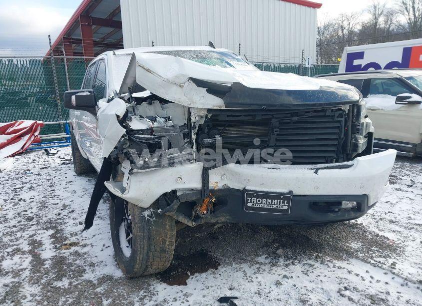 Photo 6 of 2021 Chevrolet Silverado 1500 (VIN 1GCUYEEDXMZ203577)