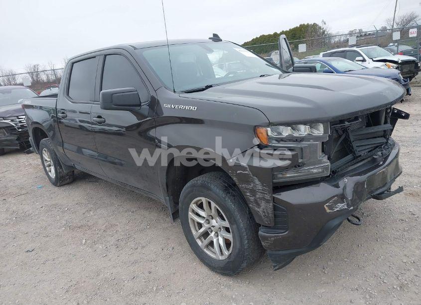 2021 Chevrolet Silverado 1500 4WD SHORT BED RST (VIN 1GCUYEEDXMZ387645) main photo