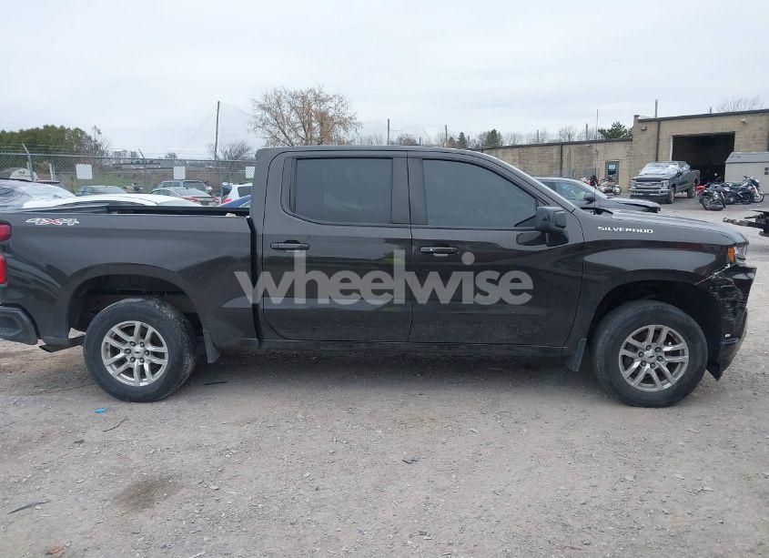 Photo 13 of 2021 Chevrolet Silverado 1500 4WD SHORT BED RST (VIN 1GCUYEEDXMZ387645)