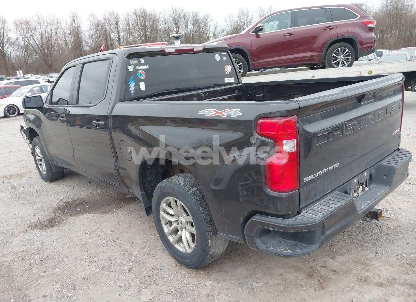 Photo 3 of 2021 Chevrolet Silverado 1500 4WD SHORT BED RST (VIN 1GCUYEEDXMZ387645)