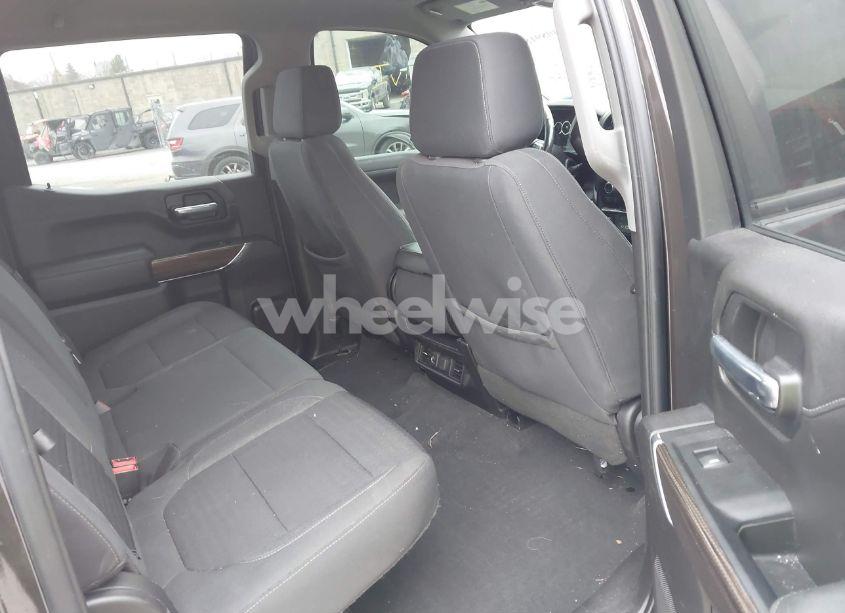 Photo 8 of 2021 Chevrolet Silverado 1500 4WD SHORT BED RST (VIN 1GCUYEEDXMZ387645)