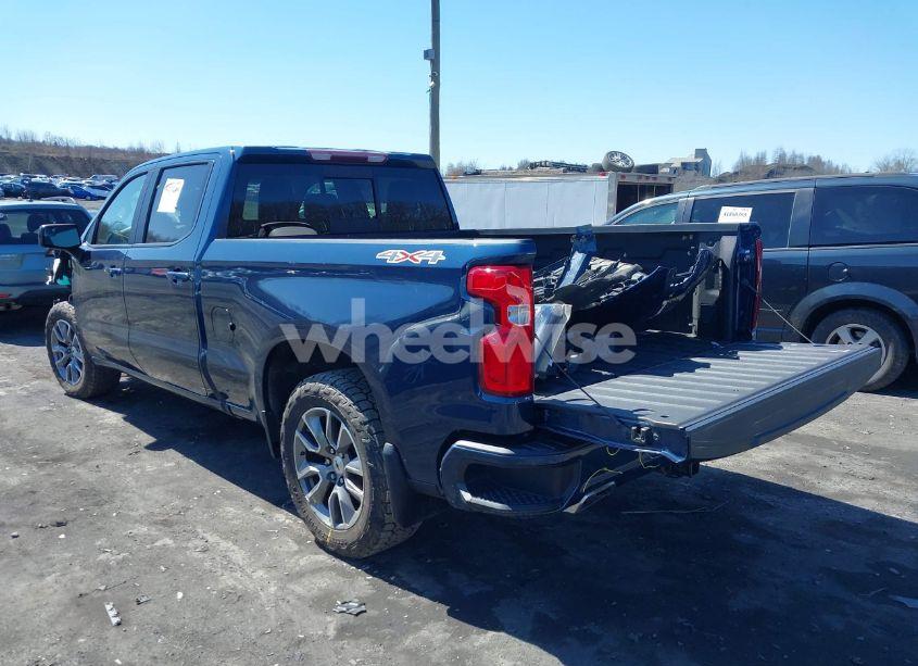 Photo 3 of 2021 Chevrolet Silverado 1500 4WD STANDARD BED RST (VIN 1GCUYEEL3MZ212306)
