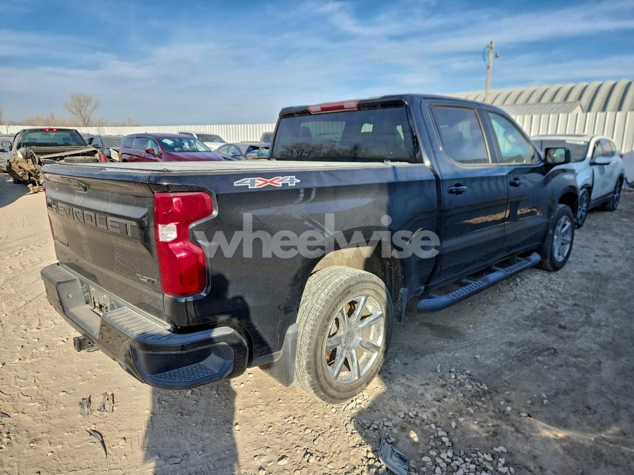 Photo 3 of 2022 CHEVROLET SILVERADO LTD K1500 RST (VIN 1GCUYEEL8NZ234433)