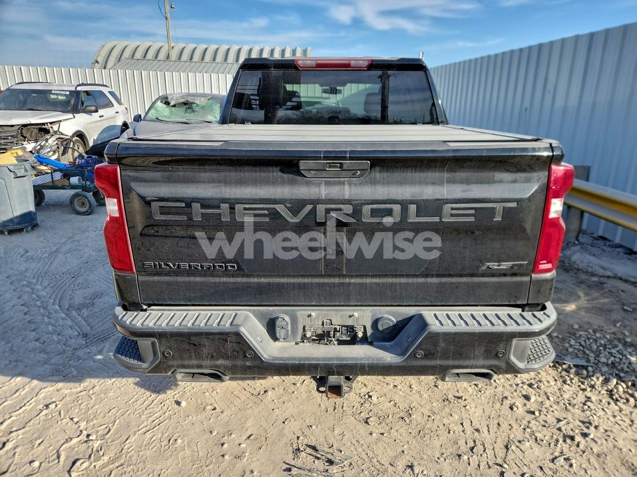 Photo 6 of 2022 CHEVROLET SILVERADO LTD K1500 RST (VIN 1GCUYEEL8NZ234433)