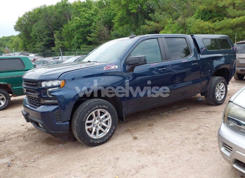 Photo 2 of 2021 Chevrolet Silverado 1500 4WD SHORT BED RST (VIN 1GCUYEET1MZ355223)