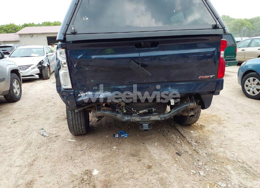 Photo 6 of 2021 Chevrolet Silverado 1500 4WD SHORT BED RST (VIN 1GCUYEET1MZ355223)