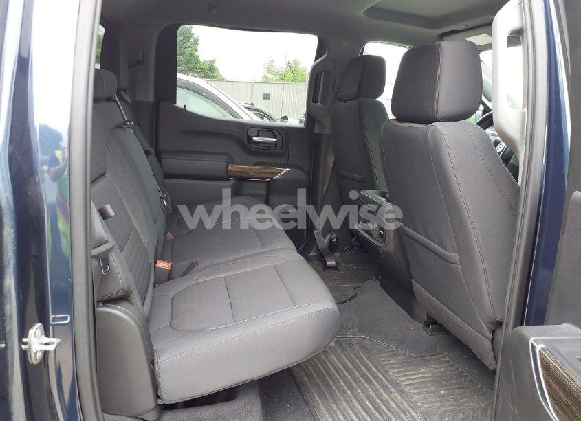 Photo 8 of 2021 Chevrolet Silverado 1500 4WD SHORT BED RST (VIN 1GCUYEET1MZ355223)