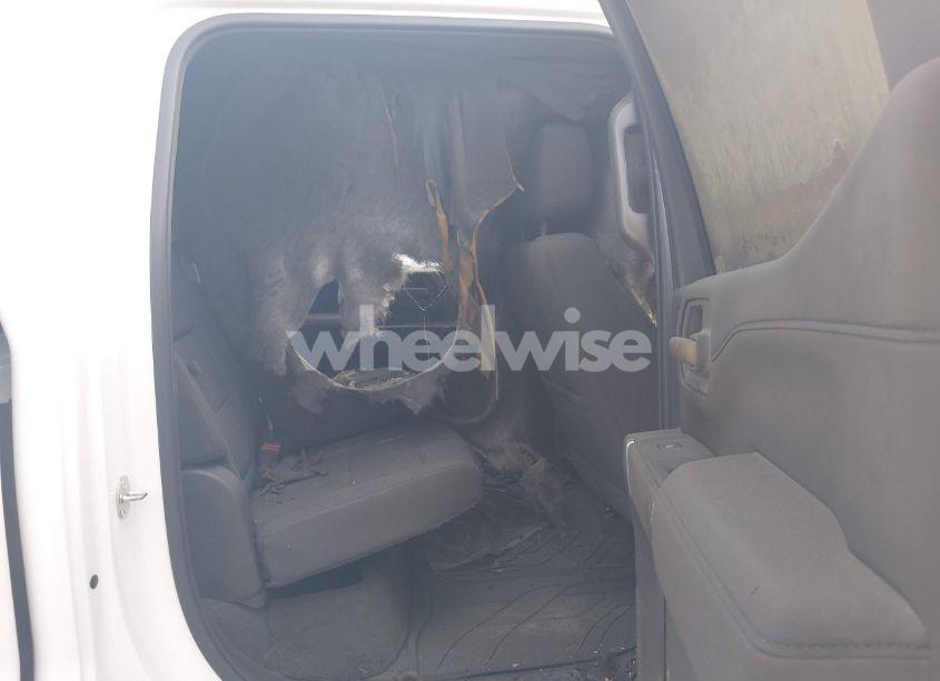 Photo 8 of 2020 Chevrolet Silverado 1500 4WD SHORT BED RST/4WD STANDARD BED RST (VIN 1GCUYEET7LZ377385)