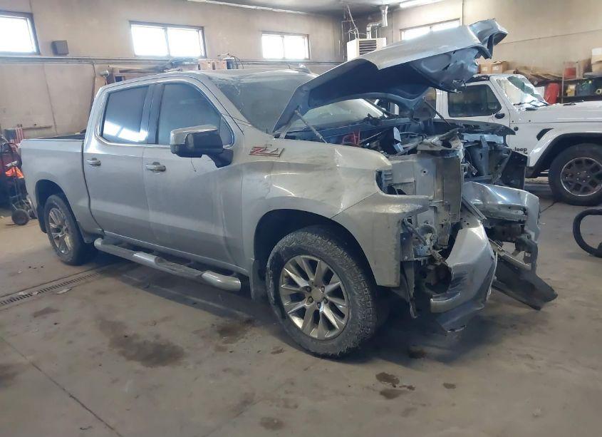 2021 Chevrolet Silverado 1500 4WD SHORT BED LTZ (VIN 1GCUYGED9MZ321079) main photo