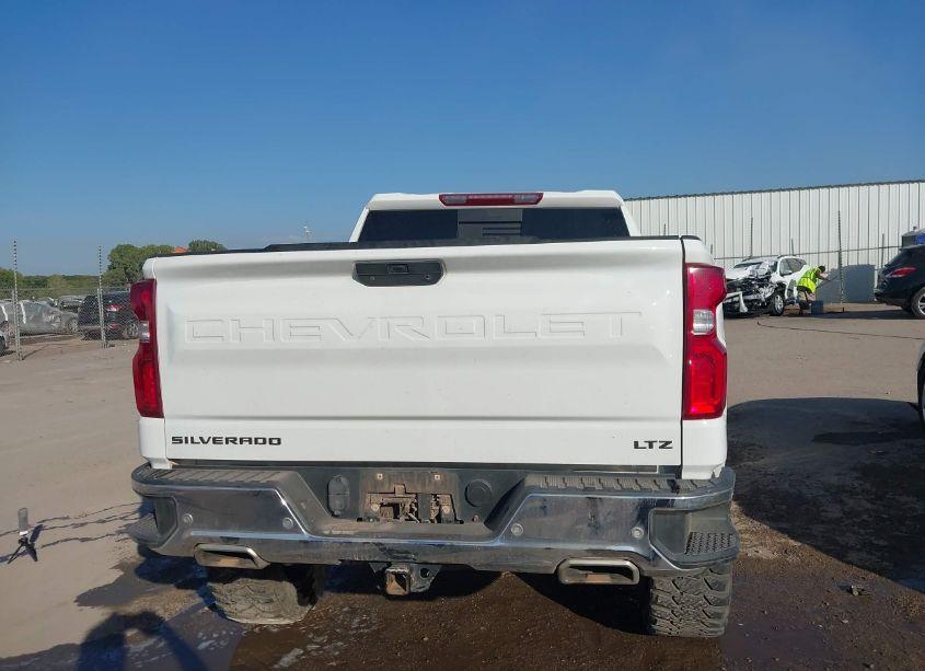 Photo 16 of 2022 Chevrolet Silverado 1500 LTD 4WD SHORT BED LTZ (VIN 1GCUYGEL2NZ109634)