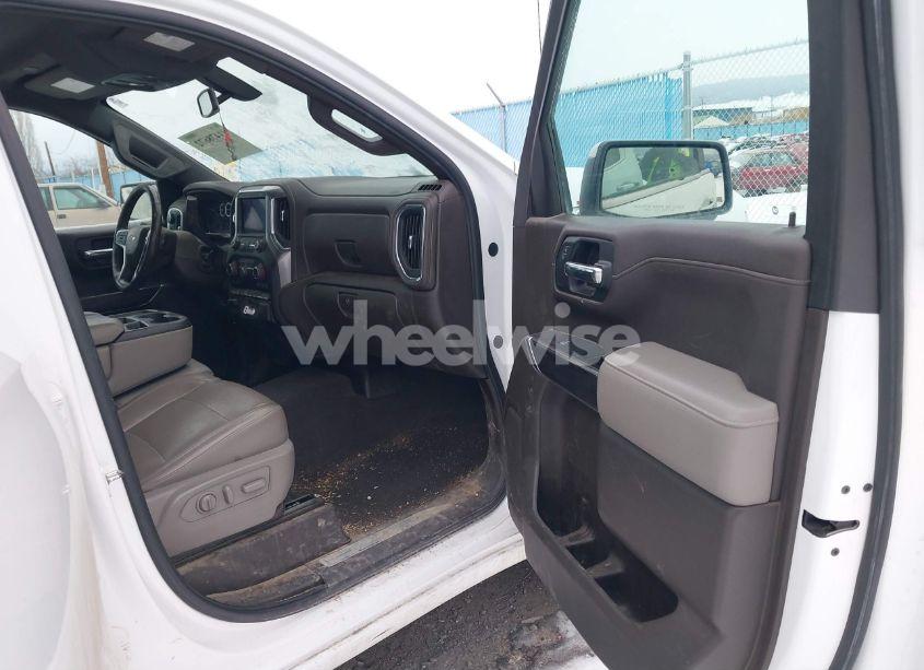 Photo 5 of 2019 Chevrolet Silverado 1500 LTZ (VIN 1GCUYGEL5KZ114967)