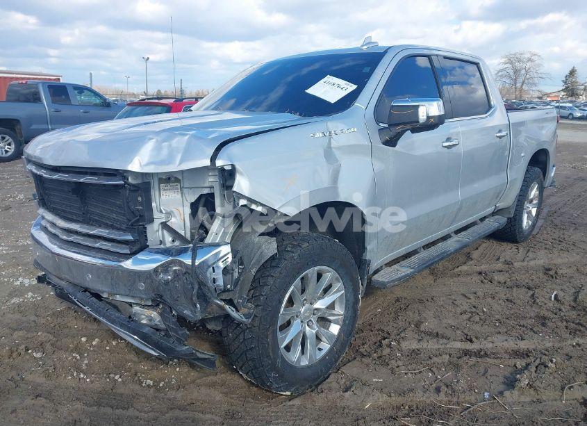 Photo 2 of 2019 Chevrolet Silverado 1500 LTZ (VIN 1GCUYGELXKZ154980)