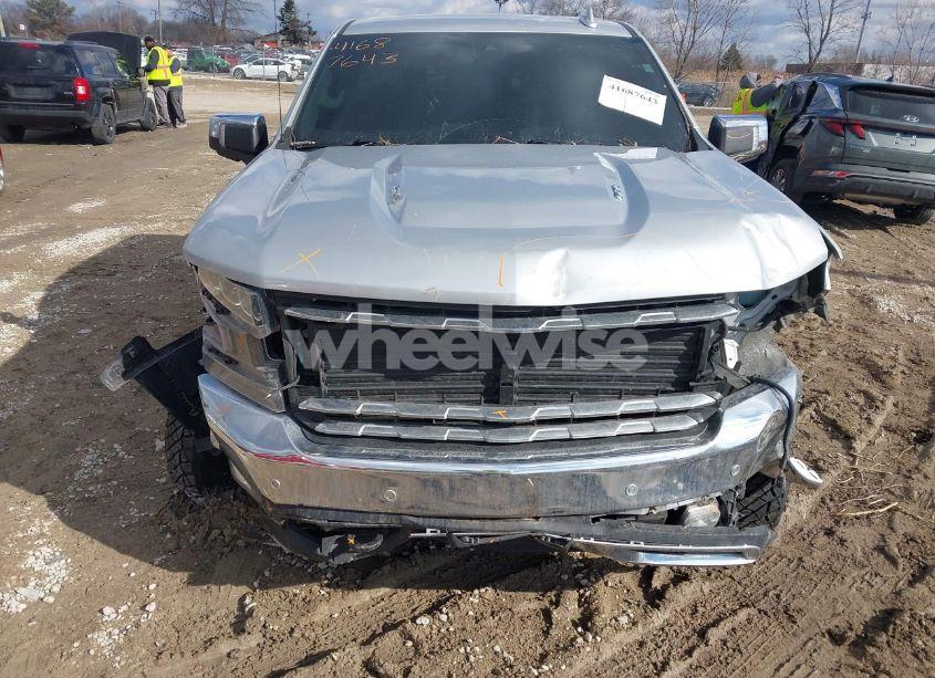Photo 20 of 2019 Chevrolet Silverado 1500 LTZ (VIN 1GCUYGELXKZ154980)