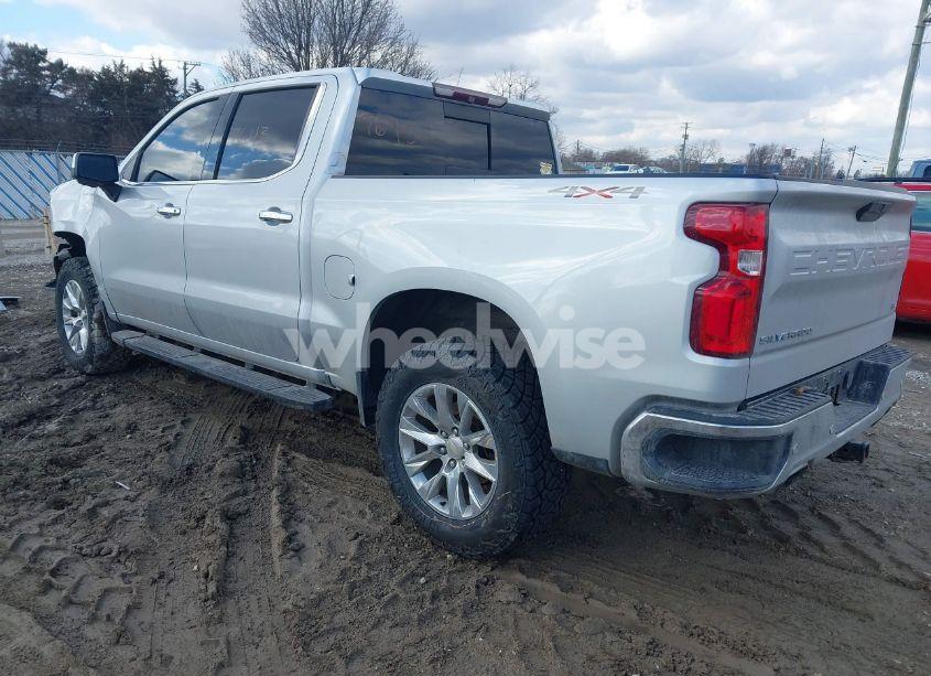 Photo 3 of 2019 Chevrolet Silverado 1500 LTZ (VIN 1GCUYGELXKZ154980)