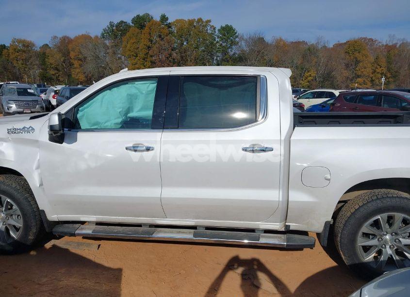 Photo 14 of 2020 Chevrolet Silverado 1500 (VIN 1GCUYHEL2LZ245457)