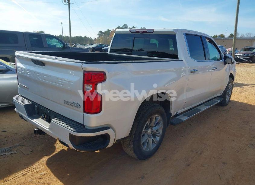 Photo 4 of 2020 Chevrolet Silverado 1500 (VIN 1GCUYHEL2LZ245457)