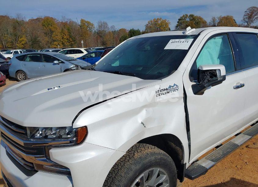 Photo 6 of 2020 Chevrolet Silverado 1500 (VIN 1GCUYHEL2LZ245457)