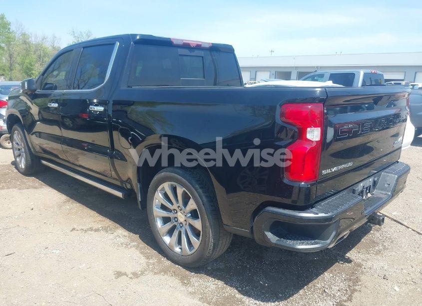 Photo 3 of 2021 Chevrolet Silverado 1500 (VIN 1GCUYHEL3MZ295544)