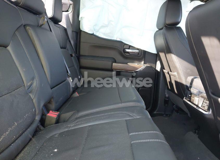 Photo 8 of 2019 Chevrolet Silverado 1500 (VIN 1GCUYHEL5KZ389650)