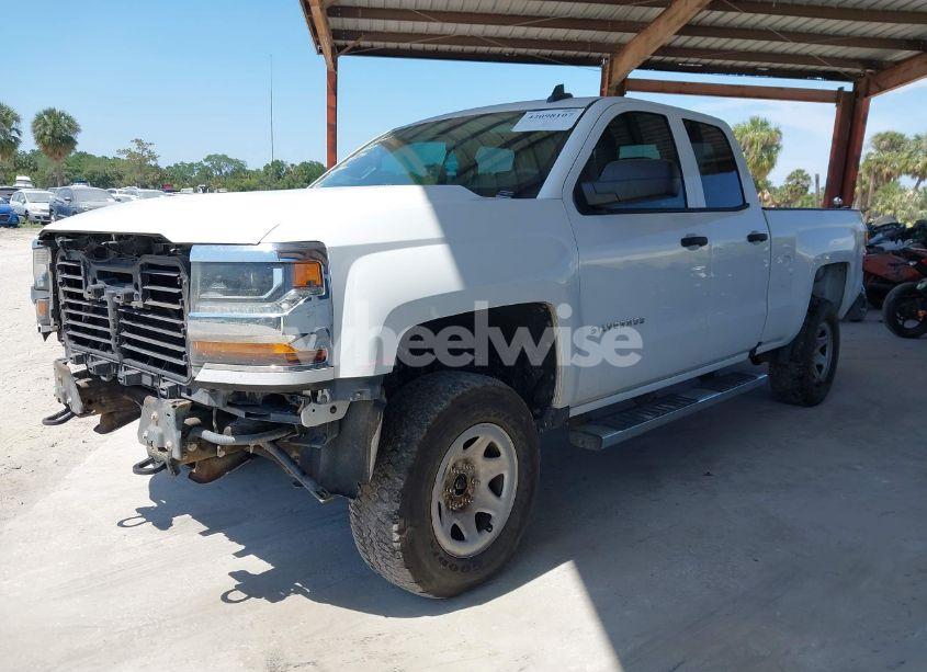 Photo 2 of 2017 Chevrolet Silverado 1500 WT (VIN 1GCVKNEC0HZ326923)