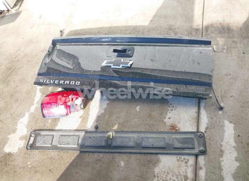 Photo 12 of 2018 Chevrolet Silverado 1500 WT (VIN 1GCVKNEC1JZ228697)