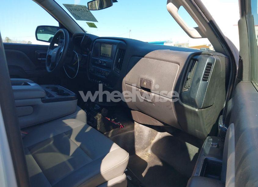 Photo 5 of 2017 Chevrolet Silverado 1500 WT (VIN 1GCVKNEC2HZ208923)