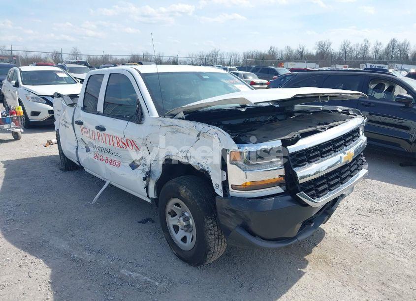 Photo 6 of 2018 Chevrolet Silverado 1500 WT (VIN 1GCVKNEC2JZ197105)