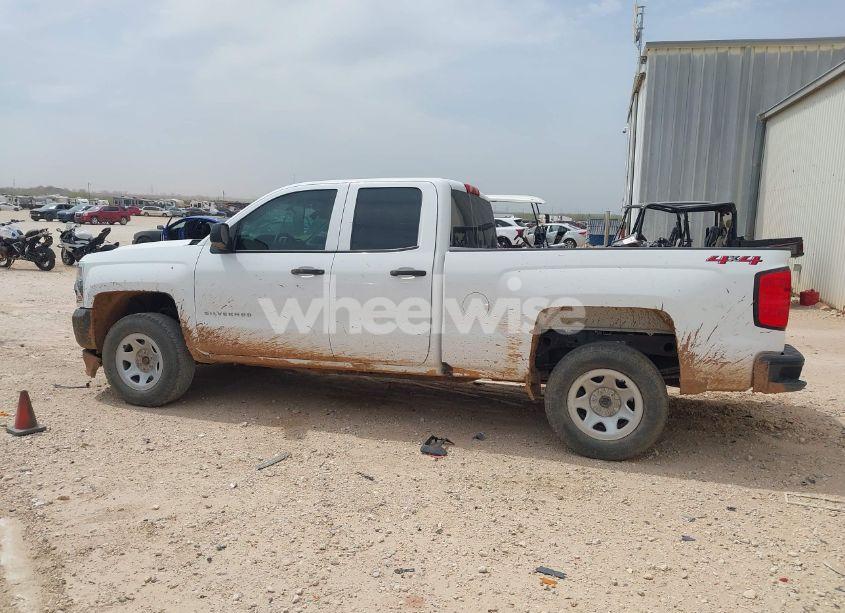 Photo 14 of 2018 Chevrolet Silverado 1500 WT (VIN 1GCVKNEC2JZ337928)