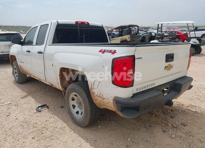 Photo 3 of 2018 Chevrolet Silverado 1500 WT (VIN 1GCVKNEC2JZ337928)