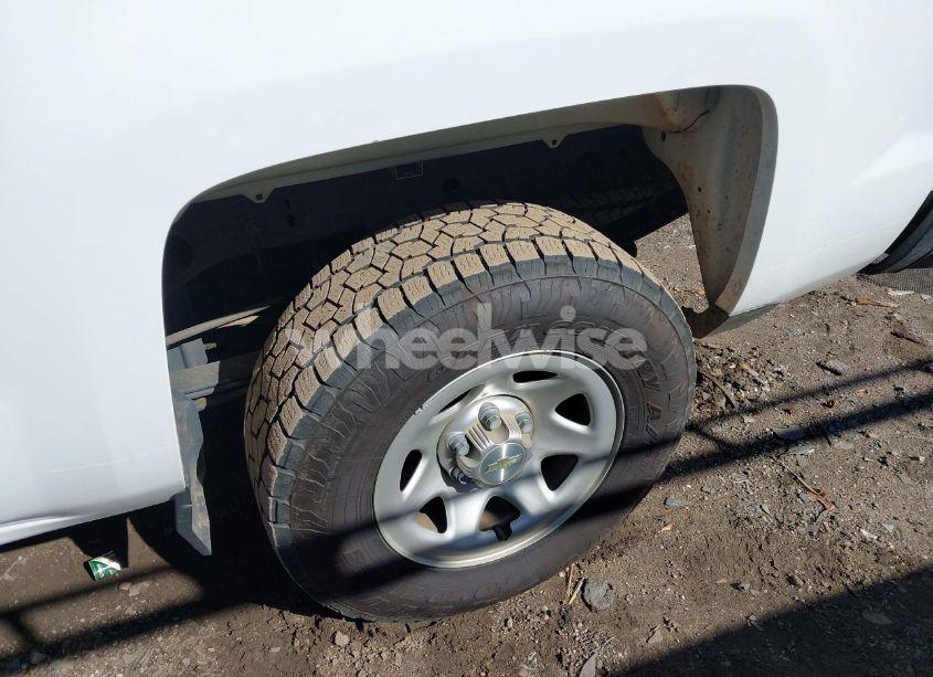 Photo 12 of 2018 Chevrolet Silverado 1500 WT (VIN 1GCVKNEC3JZ179423)