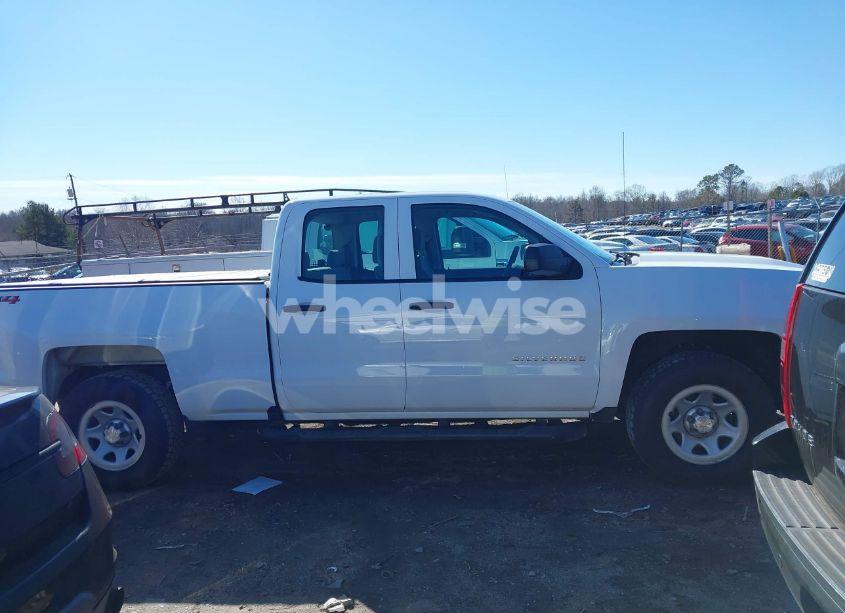 Photo 14 of 2018 Chevrolet Silverado 1500 WT (VIN 1GCVKNEC3JZ179423)