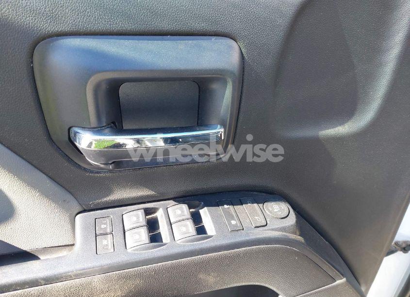 Photo 19 of 2018 Chevrolet Silverado 1500 WT (VIN 1GCVKNEC3JZ179423)