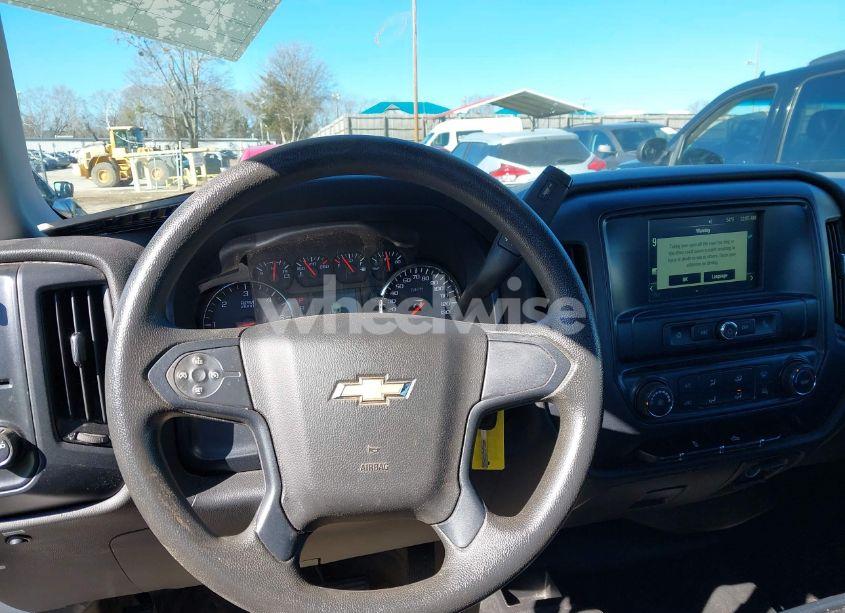 Photo 21 of 2018 Chevrolet Silverado 1500 WT (VIN 1GCVKNEC3JZ179423)