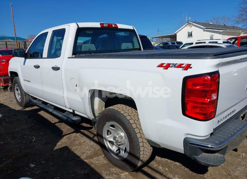 Photo 3 of 2018 Chevrolet Silverado 1500 WT (VIN 1GCVKNEC3JZ179423)