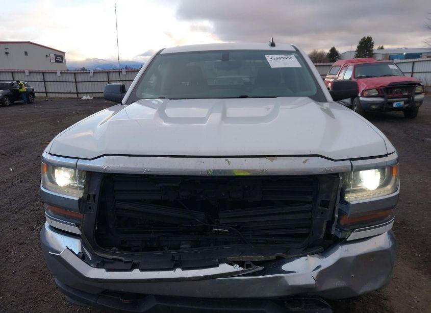 Photo 12 of 2018 Chevrolet Silverado 1500 LS/WT (VIN 1GCVKNEC3JZ343978)