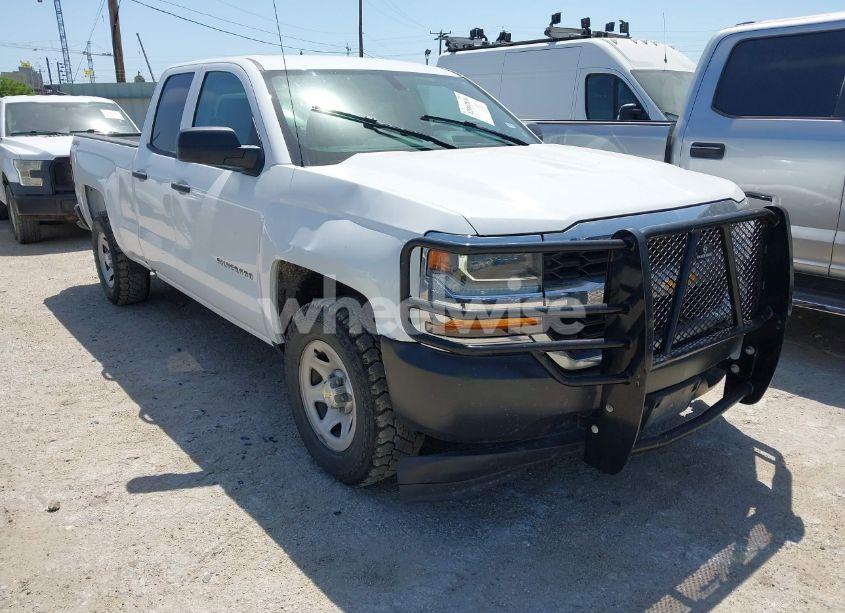 2018 Chevrolet Silverado 1500 WT (VIN 1GCVKNEC4JZ204037) main photo