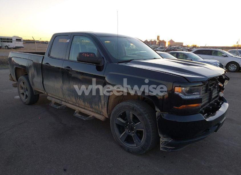 2018 Chevrolet Silverado 1500 LS/WT (VIN 1GCVKNEC5JZ253876) main photo