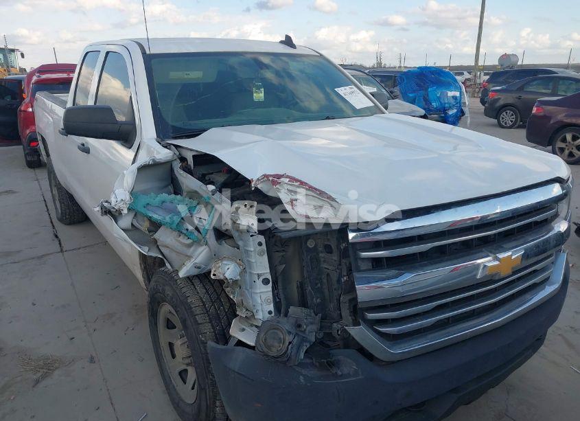 Photo 6 of 2017 Chevrolet Silverado 1500 WT (VIN 1GCVKNEC6HZ335156)