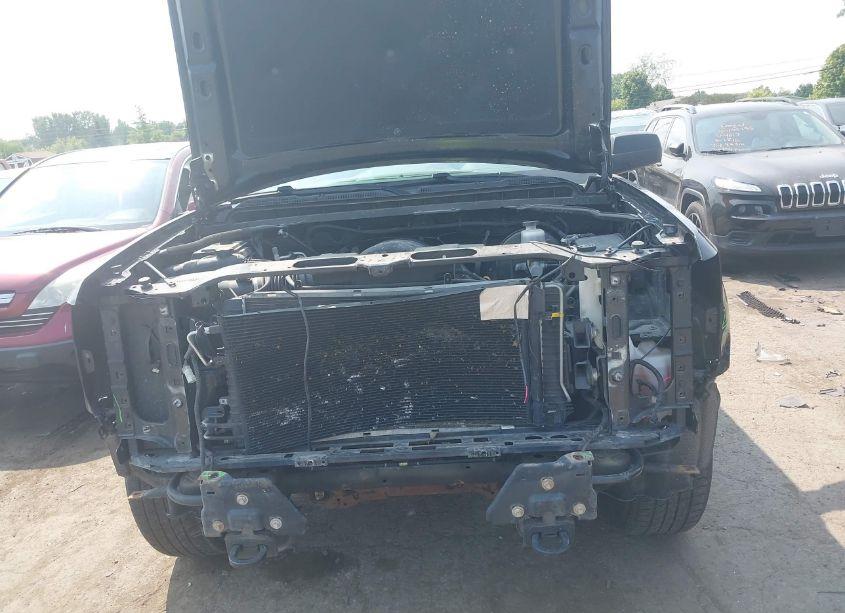 Photo 12 of 2018 Chevrolet Silverado 1500 WT (VIN 1GCVKNEC6JZ380426)