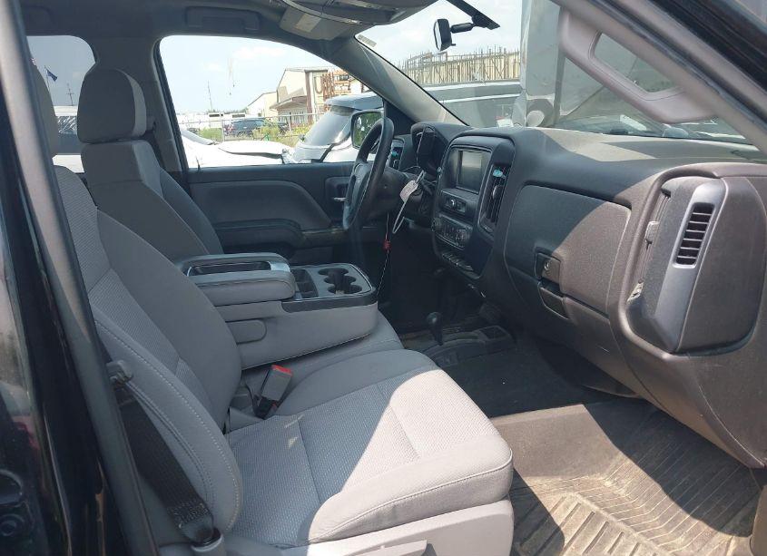 Photo 5 of 2018 Chevrolet Silverado 1500 WT (VIN 1GCVKNEC6JZ380426)