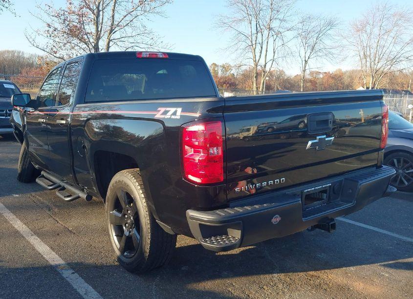 Photo 3 of 2018 Chevrolet Silverado 1500 WT (VIN 1GCVKNEC7JZ359035)