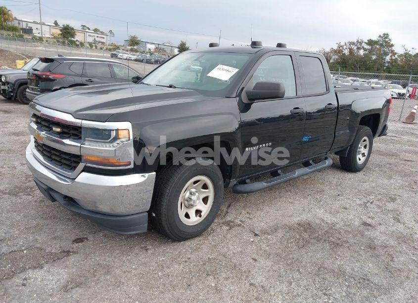 Photo 2 of 2017 Chevrolet Silverado 1500 WT (VIN 1GCVKNEC8HZ315460)