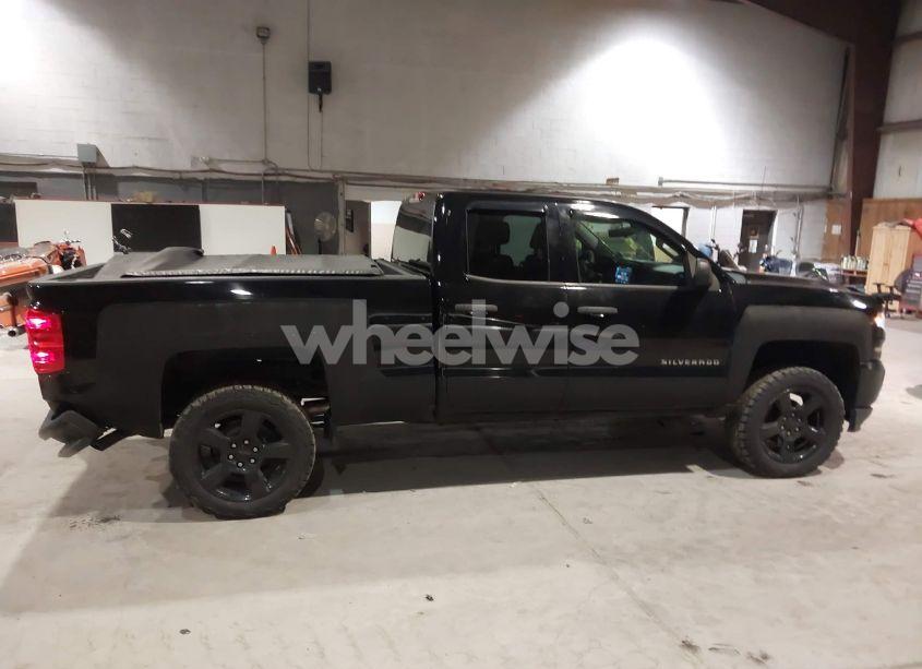 Photo 13 of 2016 Chevrolet Silverado 1500 WT (VIN 1GCVKNEC9GZ293919)