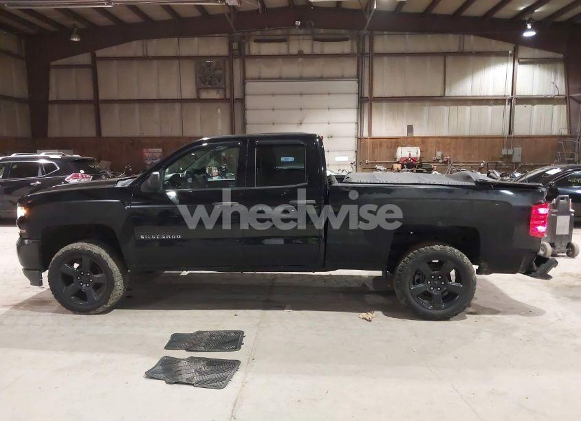 Photo 14 of 2016 Chevrolet Silverado 1500 WT (VIN 1GCVKNEC9GZ293919)