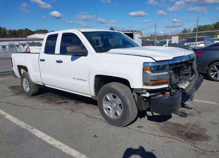 2017 Chevrolet Silverado 1500 WT (VIN 1GCVKNEC9HZ367633) main photo