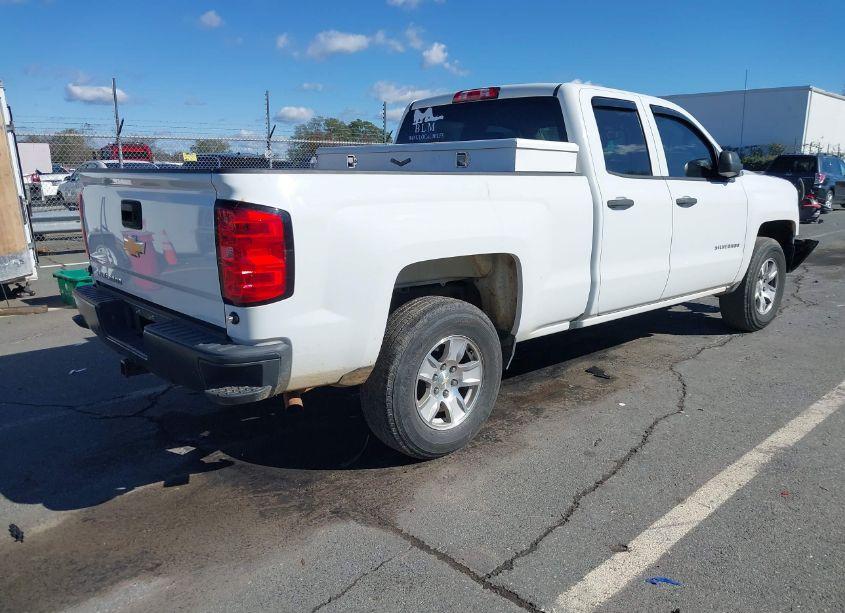 Photo 4 of 2017 Chevrolet Silverado 1500 WT (VIN 1GCVKNEC9HZ367633)